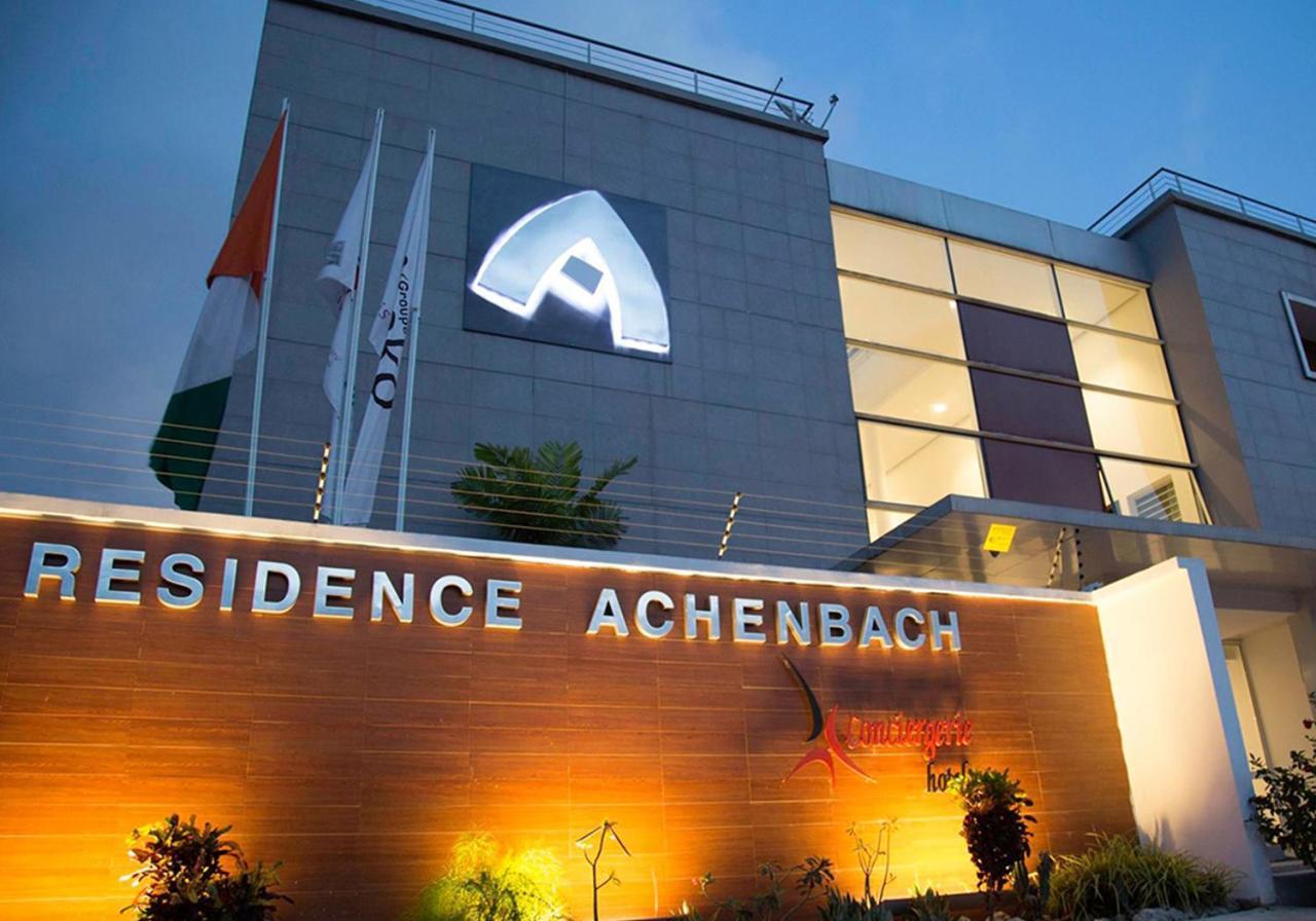 Residence Achenbach Абиджан Екстериор снимка